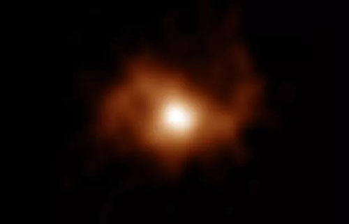 用模糊照片拍摄的宇宙中最古老的旋涡星系