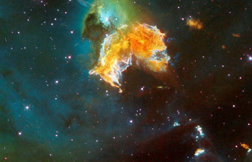 令人惊叹的超新星遗迹看起来像吃豆人吞下星星