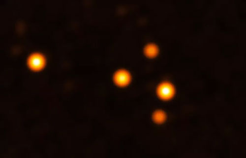 天文学家捕捉到银河系心脏有史以来最清晰的图像